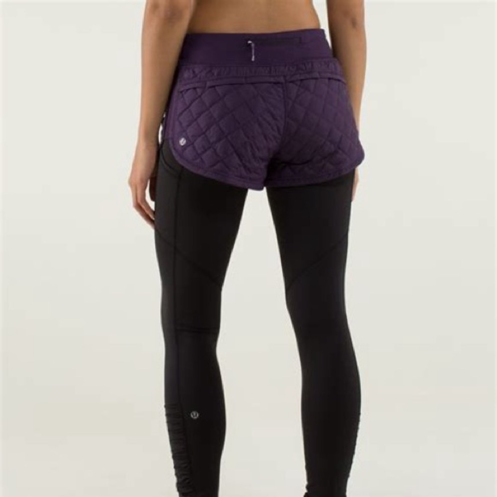 Lululemon Quilted Shorts Size 4